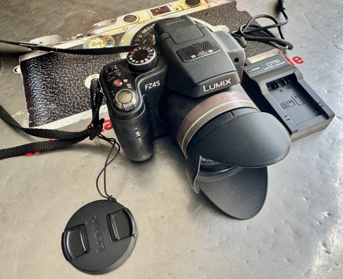 Panasonic lumix dmc fz45 - lumix, 14,1